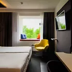 Golden Tulip - Den Haag Hotel 4*