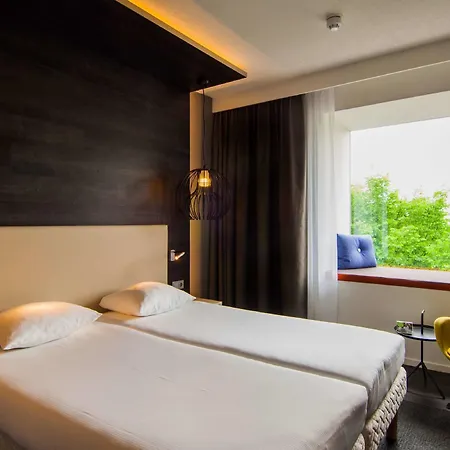 Otel Golden Tulip - Den Haag