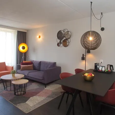 Hotel Golden Tulip - Den Haag 4*
