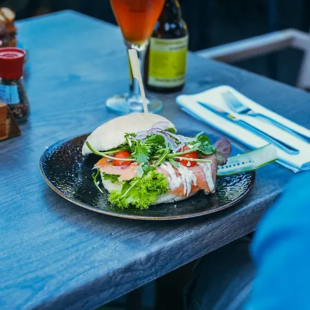 ゴールデン チューリップ ズーテルメール デンハーグ 4* ズーテメール