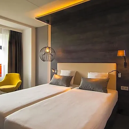 Hotel Golden Tulip - Den Haag 4*