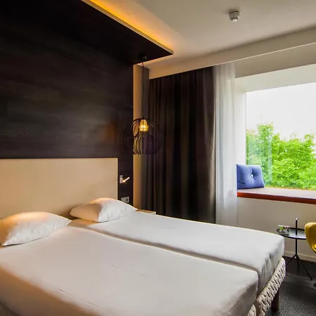 Hotell Golden Tulip - Den Haag