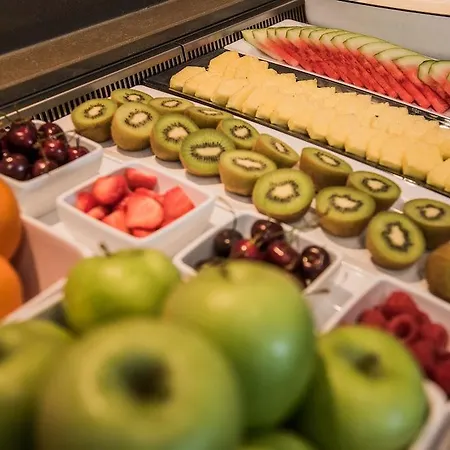Hotel Golden Tulip - Den Haag 4*