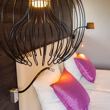 Golden Tulip - Den Haag Hotell