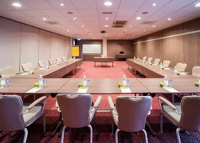 Отель Golden Tulip - Den Haag