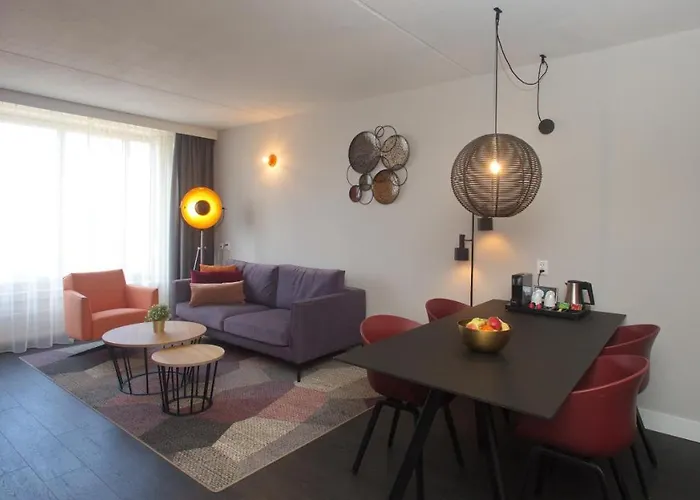 Отель Golden Tulip - Den Haag 4*