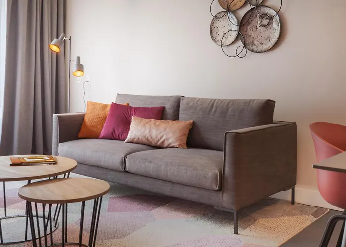 Golden Tulip - Den Haag Отель Зутермер